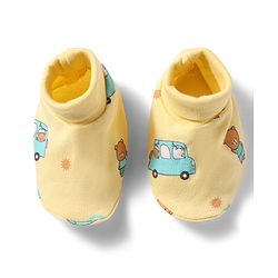 Babyhug 100% Cotton Knit Bear & Vehicles Printed Mittens & Booties Set - Yellow