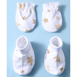 Babyhug 100% Cotton Knit Star Print Mittens and Booties - White