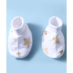 Babyhug 100% Cotton Knit Star Print Mittens and Booties - White