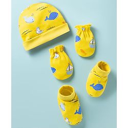 Babyhug 100% Cotton Knit Cap Mittens & Booties with Whale Print Multicolor - Diameter 10 cm