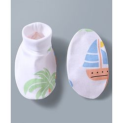 Babyhug 100% Cotton Knit Cap Mitten & Booties with Boat Print White - Diameter 9.5 cm