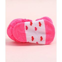 Cute Walk by Babyhug Fabric Ankle Length Socks Shoes with Heart Design & Kitten Applique- Pink