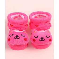Cute Walk by Babyhug Fabric Ankle Length Socks Shoes with Heart Design & Kitten Applique- Pink