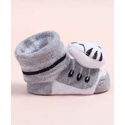 Cute Walk by Babyhug Fabric Ankle Length Socks Shoes with Kitten Design & Applique- Grey