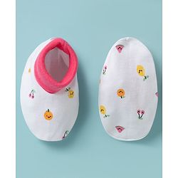 Babyhug 100% Cotton Knit Cap Mittens & Booties with Fruit Print Multicolor - Diameter 8 cm