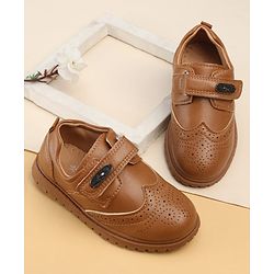 Cute Walk by Babyhug Velcro Closure Formal & Party Wear Shoes - Brown