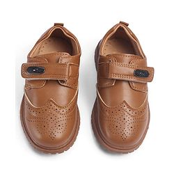 Cute Walk by Babyhug Velcro Closure Formal & Party Wear Shoes - Brown