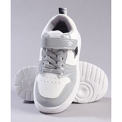 Cute Walk by Babyhug Velcro Closure Sneaker with Star Applique - Pink