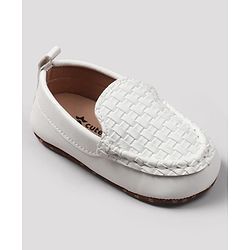 Cute Walk by Babyhug Slip On Solid Booties - White