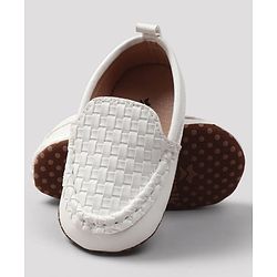 Cute Walk by Babyhug Slip On Solid Booties - White