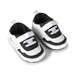 Cute Walk by Babyhug Velcro Closure Dino Printed Booties - Black