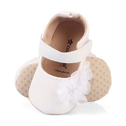 Cute Walk by Babyhug Velcro Closure Booties With Floral Applique - White