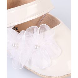 Cute Walk by Babyhug Velcro Closure Booties With Floral Applique - White