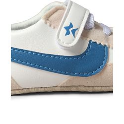 Cute Walk by Babyhug Velcro Closure Solid Booties - Blue