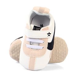 Cute Walk by Babyhug Velcro Closure Solid Booties - Blue