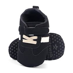 Cute Walk by Babyhug Velcro Closure Solid Booties - Black