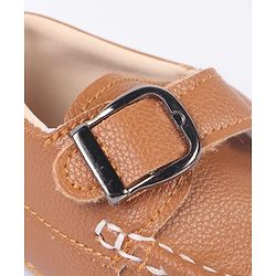 Cute Walk by Babyhug Velcro Closure Solid Booties - Brown