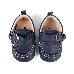 Cute Walk by Babyhug Velcro Closure Solid Booties - Brown