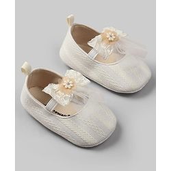 Cute Walk by Babyhug Slip On Booties with Bow Applique - Purple