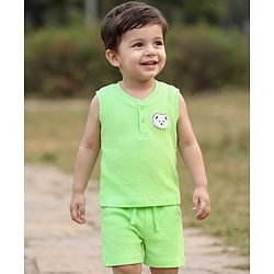 Babyhug Waffle Knit Sleeveless T-Shirt & Shorts Set With Animal Patch - Green