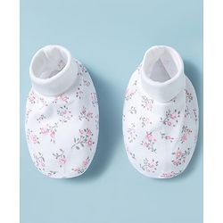 Babyhug 100% Cotton Interlock Knit Mittens & Booties Set With Floral Print - White