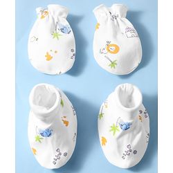 Babyhug 100% Cotton Knit Animal Print Mittens and Booties - White