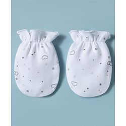 Babyhug 100% Cotton Interlock Knit Mittens & Booties Set With Clouds Print - White