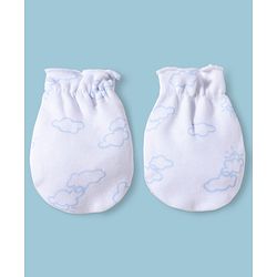 Babyhug 100% Cotton Interlock Knit Mittens & Booties With Cloud Print - Multicolor