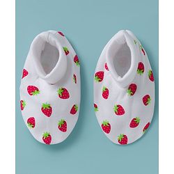 Babyhug 100% Cotton Knit Cap Mittens & Booties with Strawberry Print Multicolor - Diameter 8 cm