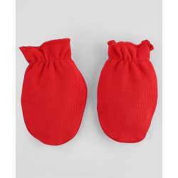 Babyhug Disney Interlock Knit Cap Mittens & Booties with Mickey Mouse Print Red -Diameter 15 cm