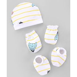 Babyhug Disney Interlock Knit Cap Mittens & Booties with Winnie & Friends Print White- Diameter 14.5 cm