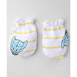 Babyhug Disney Interlock Knit Cap Mittens & Booties with Winnie & Friends Print White- Diameter 14.5 cm