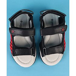 Cute Walk by Babyhug Velcro Closure Solid Sandals - Black