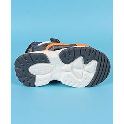 Cute Walk by Babyhug Velcro Closure Solid Sandals - Black