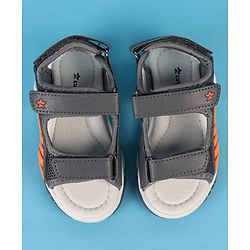 Cute Walk by Babyhug Velcro Closure Solid Sandals - Black