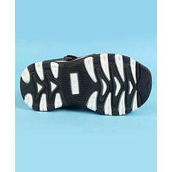 Cute Walk by Babyhug Velcro Closure Solid Sandals - Black