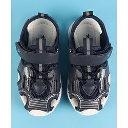 Cute Walk by Babyhug Velcro Closure Solid Sandals - Black