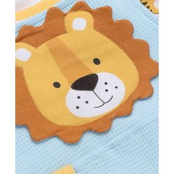 Babyhug 100% Cotton Waffle Knit Half Sleeves Tee and Dungaree with Knee Length and Lion Applique in White for 3-6 Months