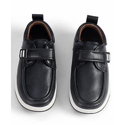Cute Walk by Babyhug Velcro Closure Solid Loafers - Black