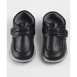 Cute Walk by Babyhug Velcro Closure Solid Shoes - Black