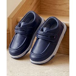 Cute Walk by Babyhug Velcro Closure Solid Shoes - Black