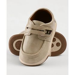 Cute Walk by Babyhug Velcro Closure Solid Shoes - Black