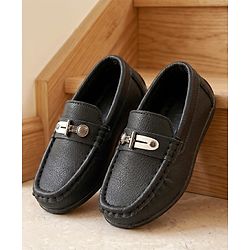 Cute Walk by Babyhug Slip On Solid Loafers - Black