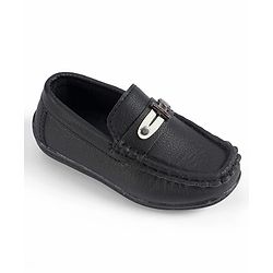 Cute Walk by Babyhug Slip On Solid Loafers - Black