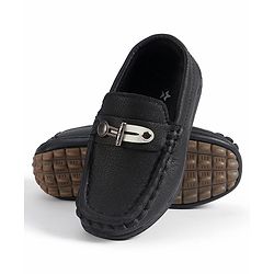 Cute Walk by Babyhug Slip On Solid Loafers - Black