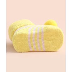 Cute Walk by Babyhug Socks Shoes With Bee Applique - Multicolor