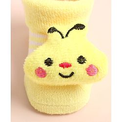 Cute Walk by Babyhug Socks Shoes With Bee Applique - Multicolor