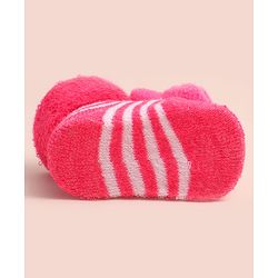 Cute Walk by Babyhug Ankle Length Socks Shoes With Applique - Multicolor