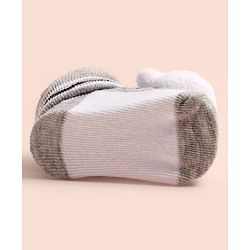 Cute Walk by Babyhug Ankle Length Socks Shoes With Applique - Multicolor