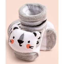 Cute Walk by Babyhug Ankle Length Socks Shoes With Applique - Multicolor